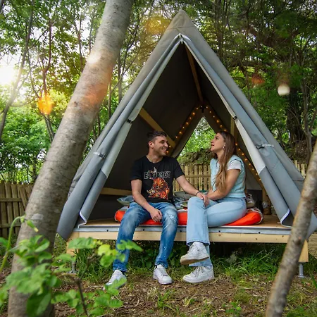 Luxury tent Tenda Tipi Glamping Mare By Smart-home Genoa
